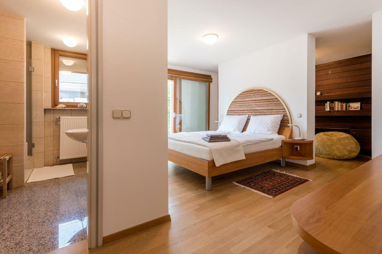Rozna Dolina Apartment リュブリャナ エクステリア 写真