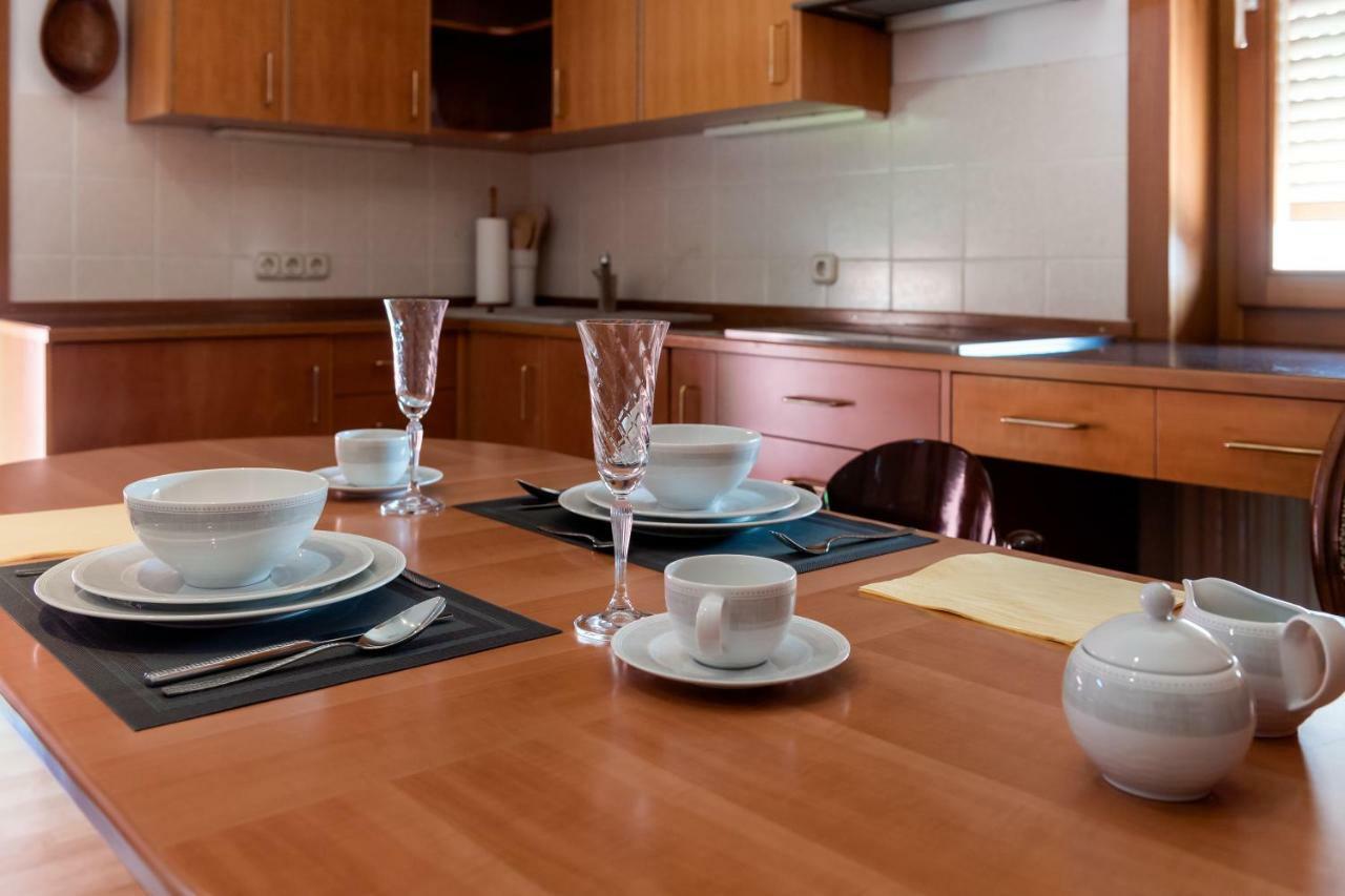 Rozna Dolina Apartment リュブリャナ エクステリア 写真