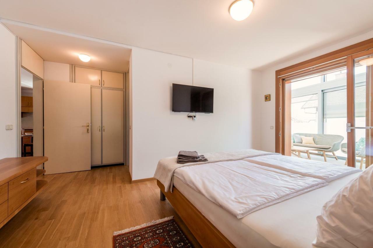 Rozna Dolina Apartment リュブリャナ エクステリア 写真